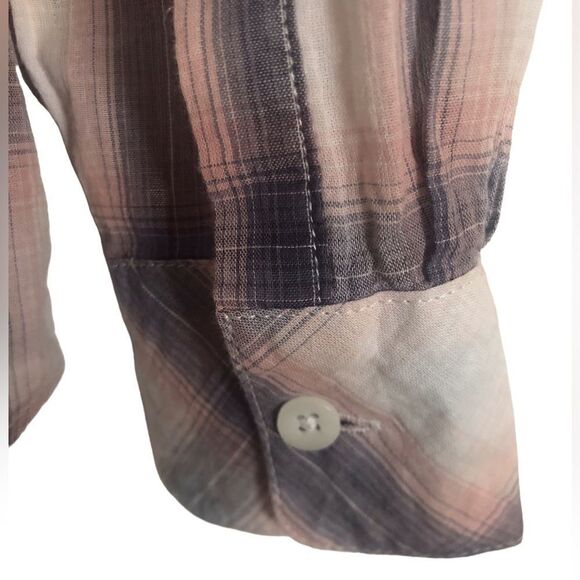 Rails Plaid Button Up Shirt Size Small - Picture 3 of 4